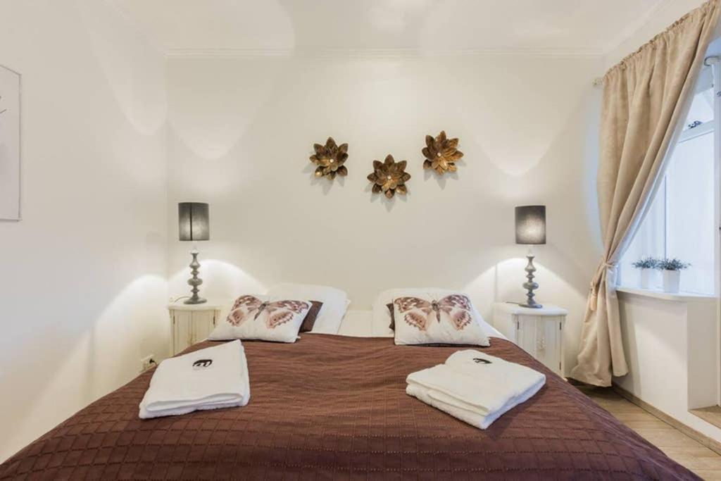 Superb Central Location, No Car Needed - Spacious อาคูเรย์รี ภายนอก รูปภาพ