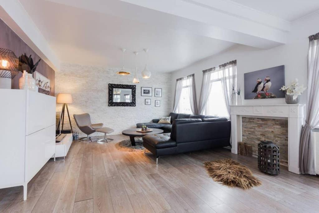 Superb Central Location, No Car Needed - Spacious อาคูเรย์รี ภายนอก รูปภาพ