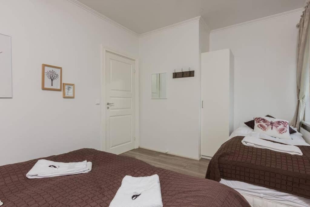 Superb Central Location, No Car Needed - Spacious อาคูเรย์รี ภายนอก รูปภาพ